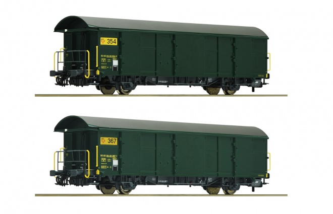 Set of 2 postal freight cars of Swisspost with tail light (3-rail AC)<br /><a href='images/pictures/Roco/230974.jpg' target='_blank'>Full size image</a>